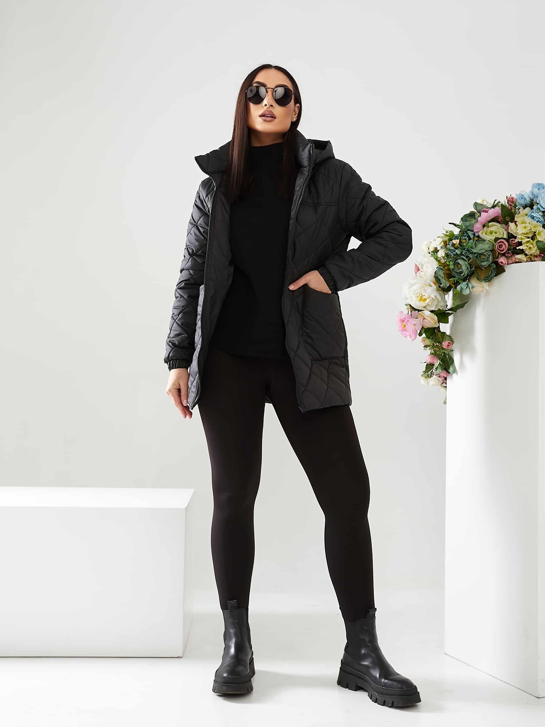 Pikowana kurtka z kapturem – czarna