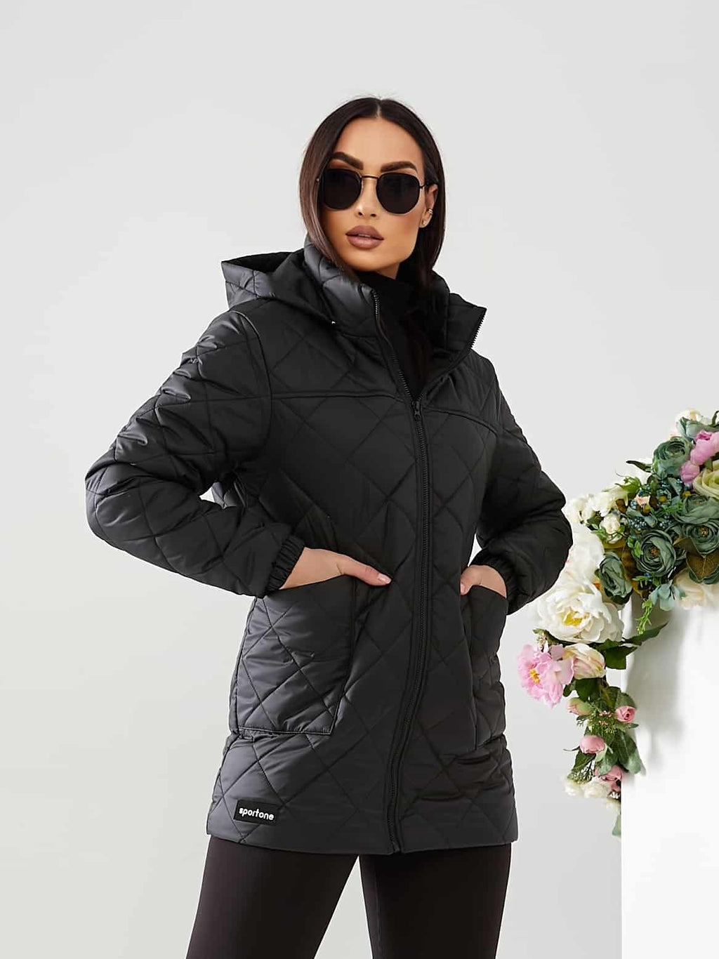 Pikowana kurtka z kapturem – czarna