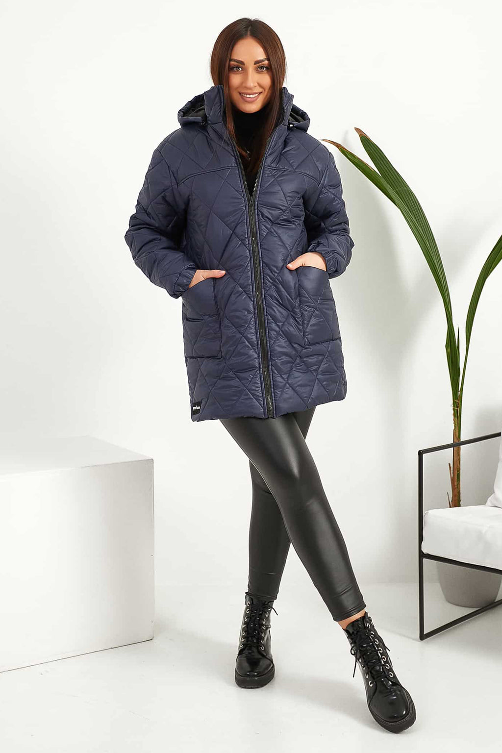 Pikowana kurtka z kapturem - granatowa