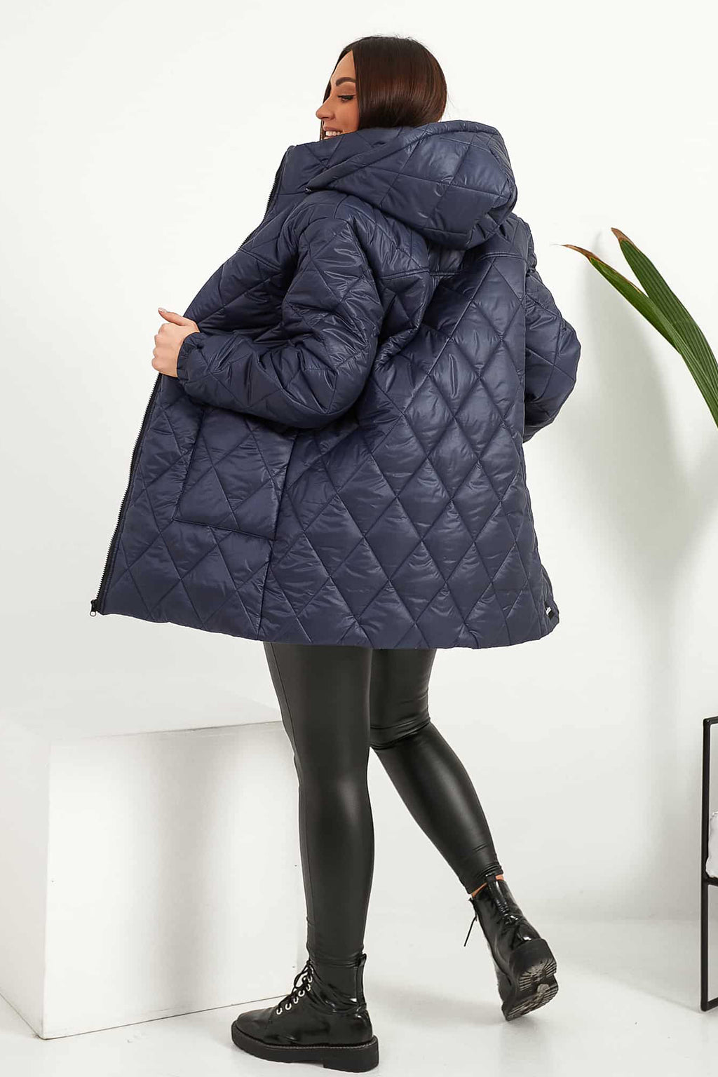 Pikowana kurtka z kapturem - granatowa