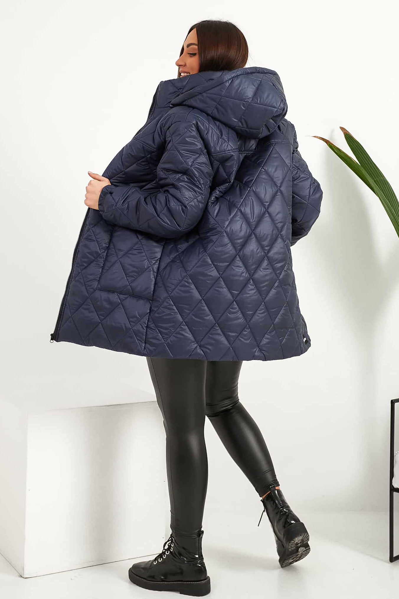 Pikowana kurtka z kapturem - granatowa