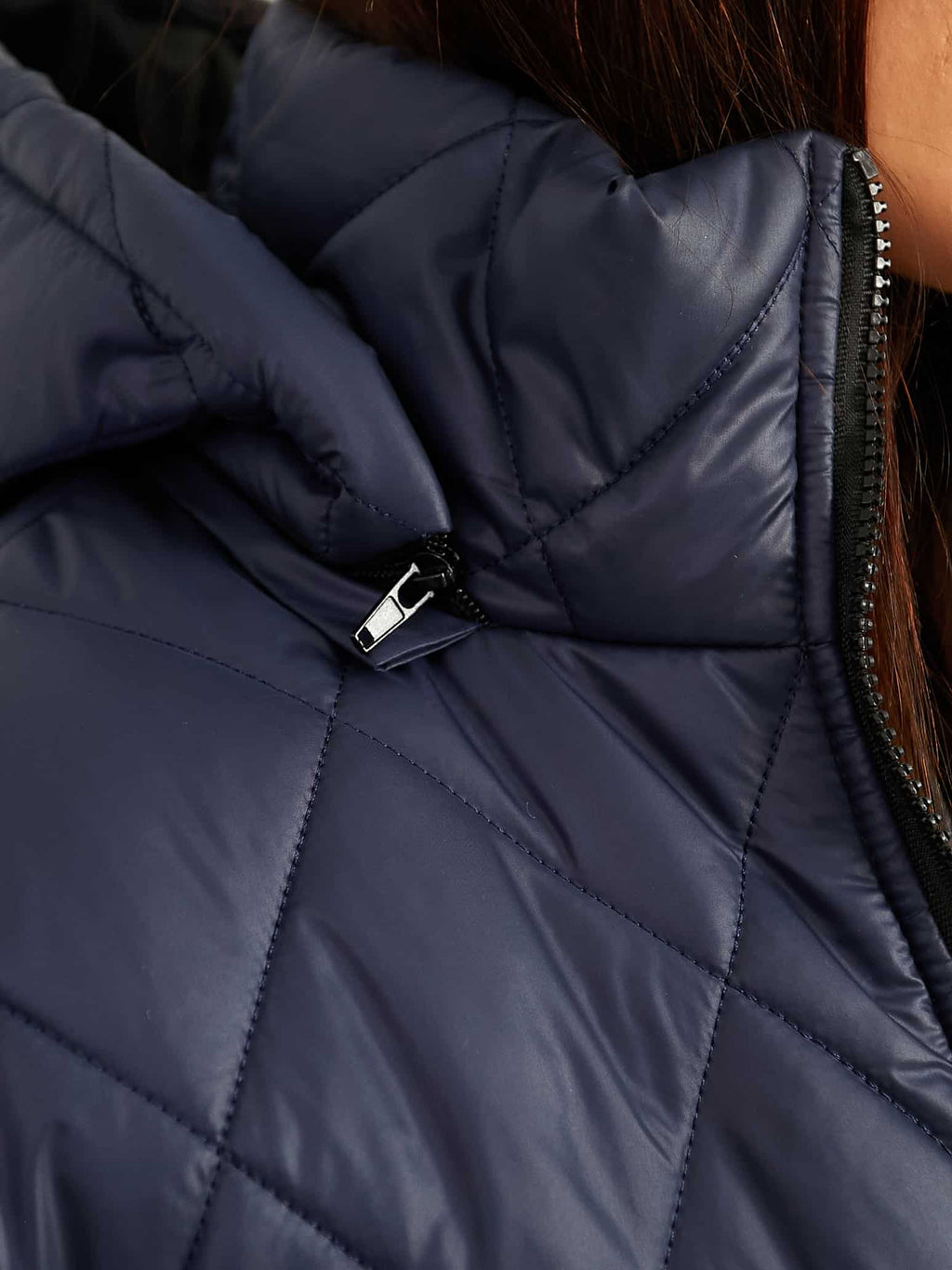 Pikowana kurtka z kapturem - granatowa