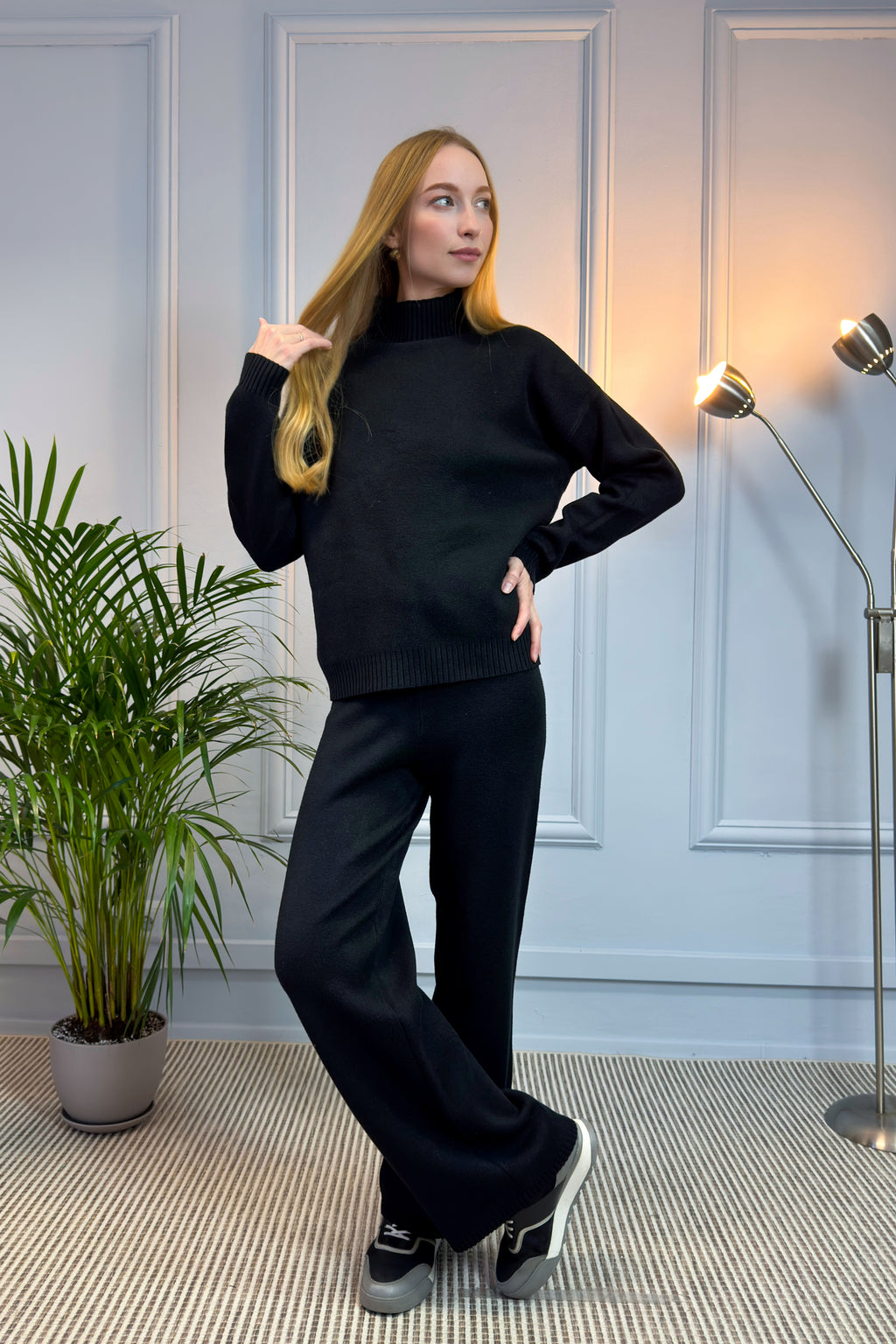 Czarny dzianinowy komplet