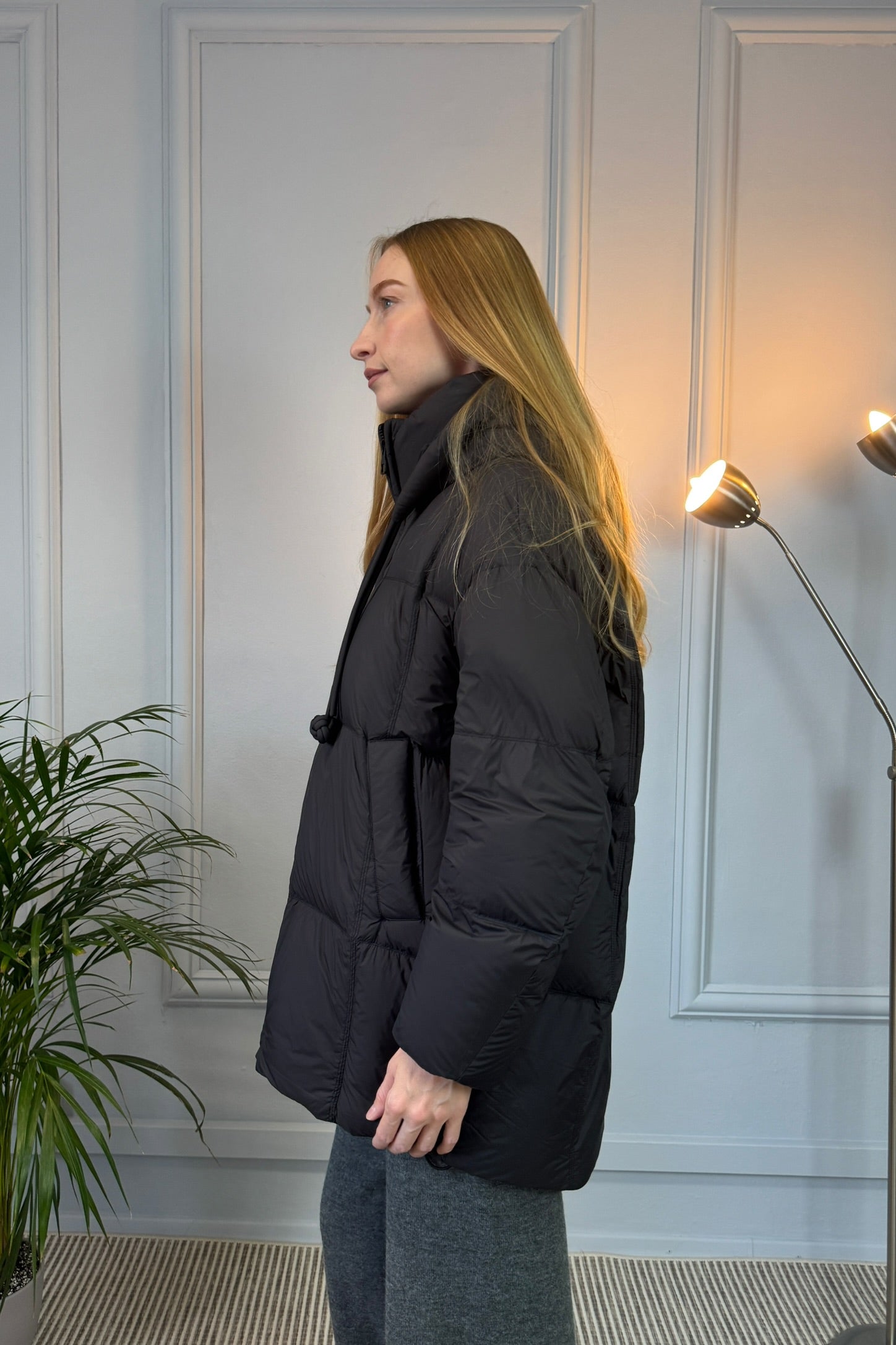 Czarna pikowana kurtka zimowa