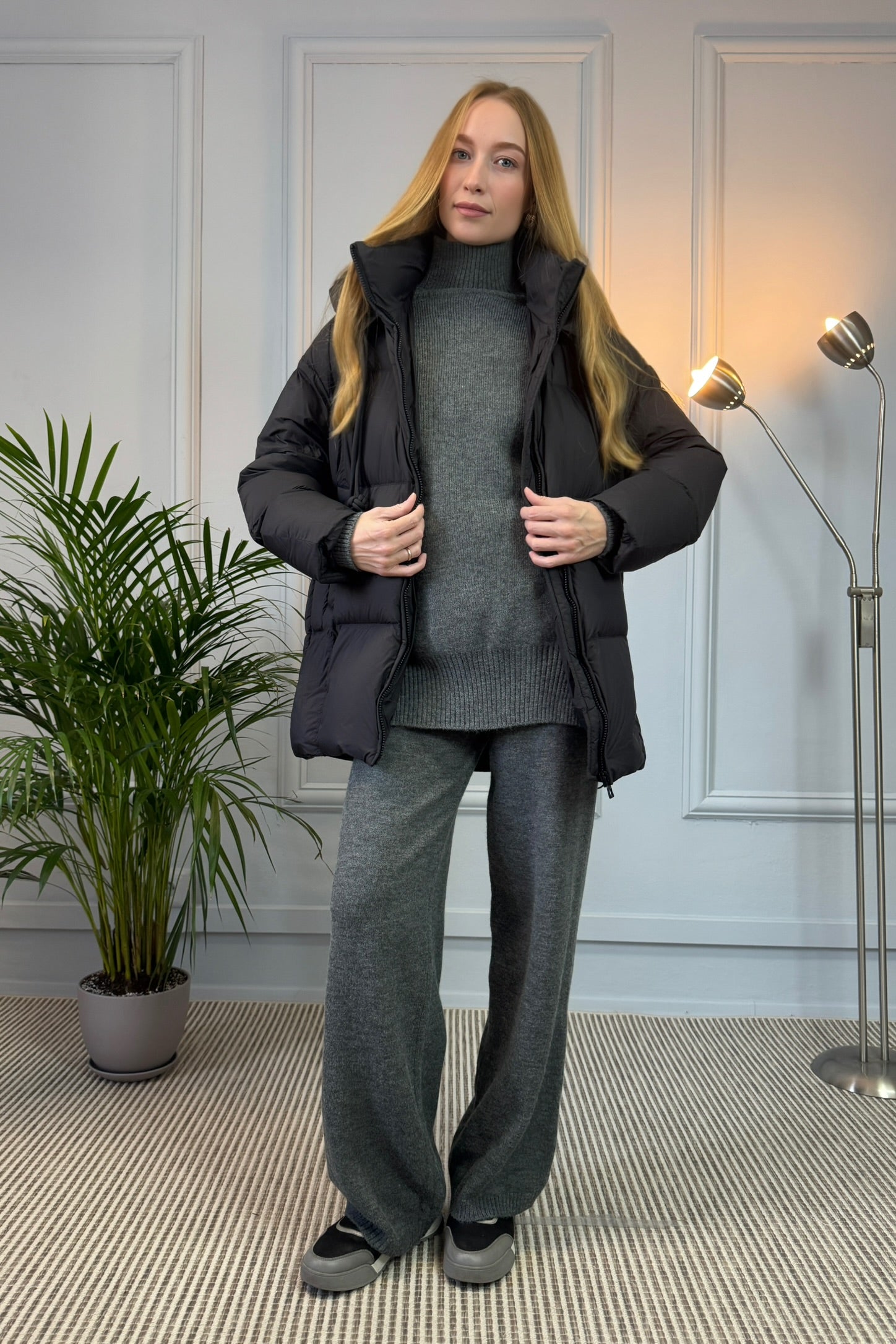 Czarna pikowana kurtka zimowa