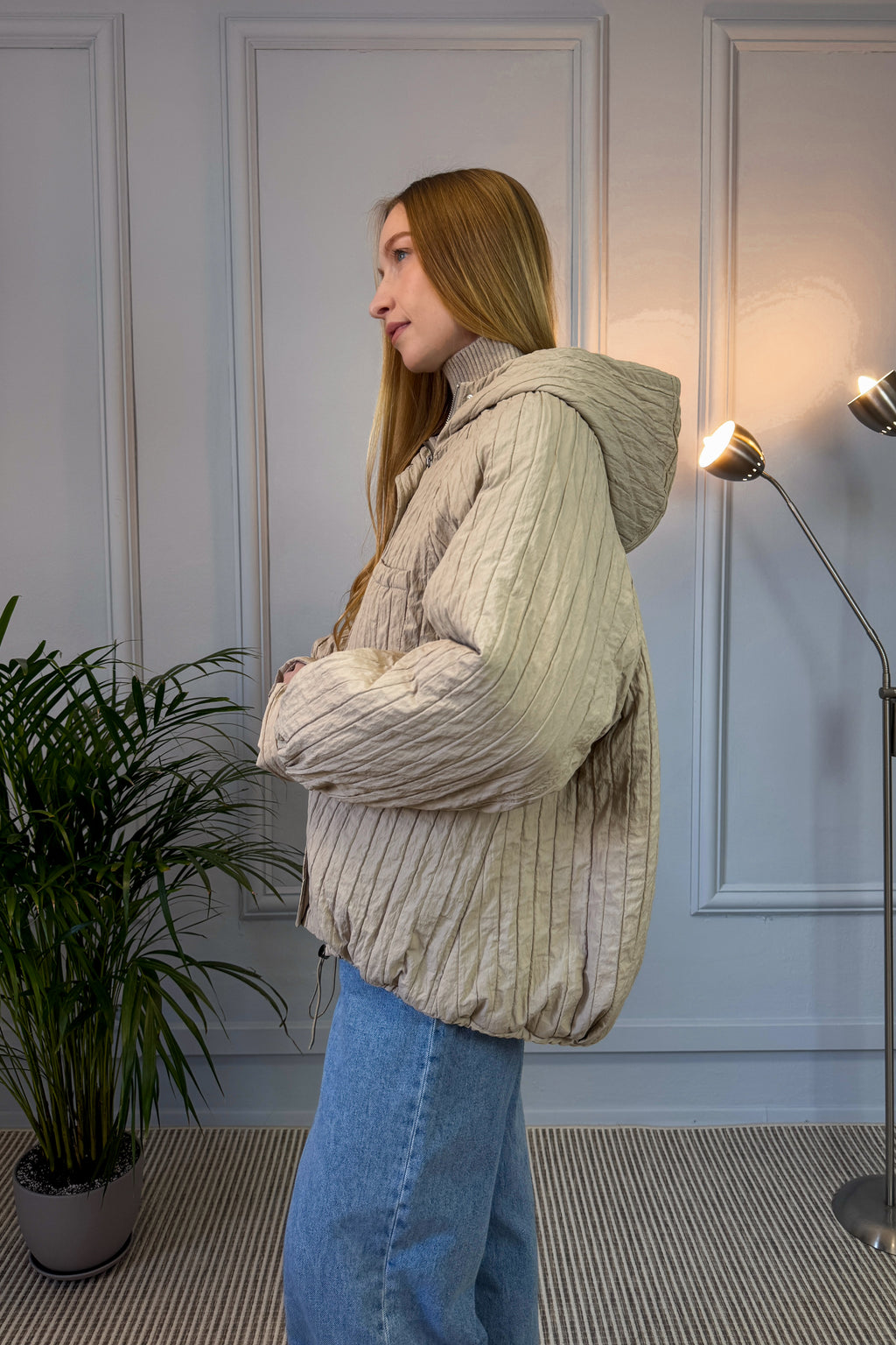 Pikowana kurtka w kolorze beżowym