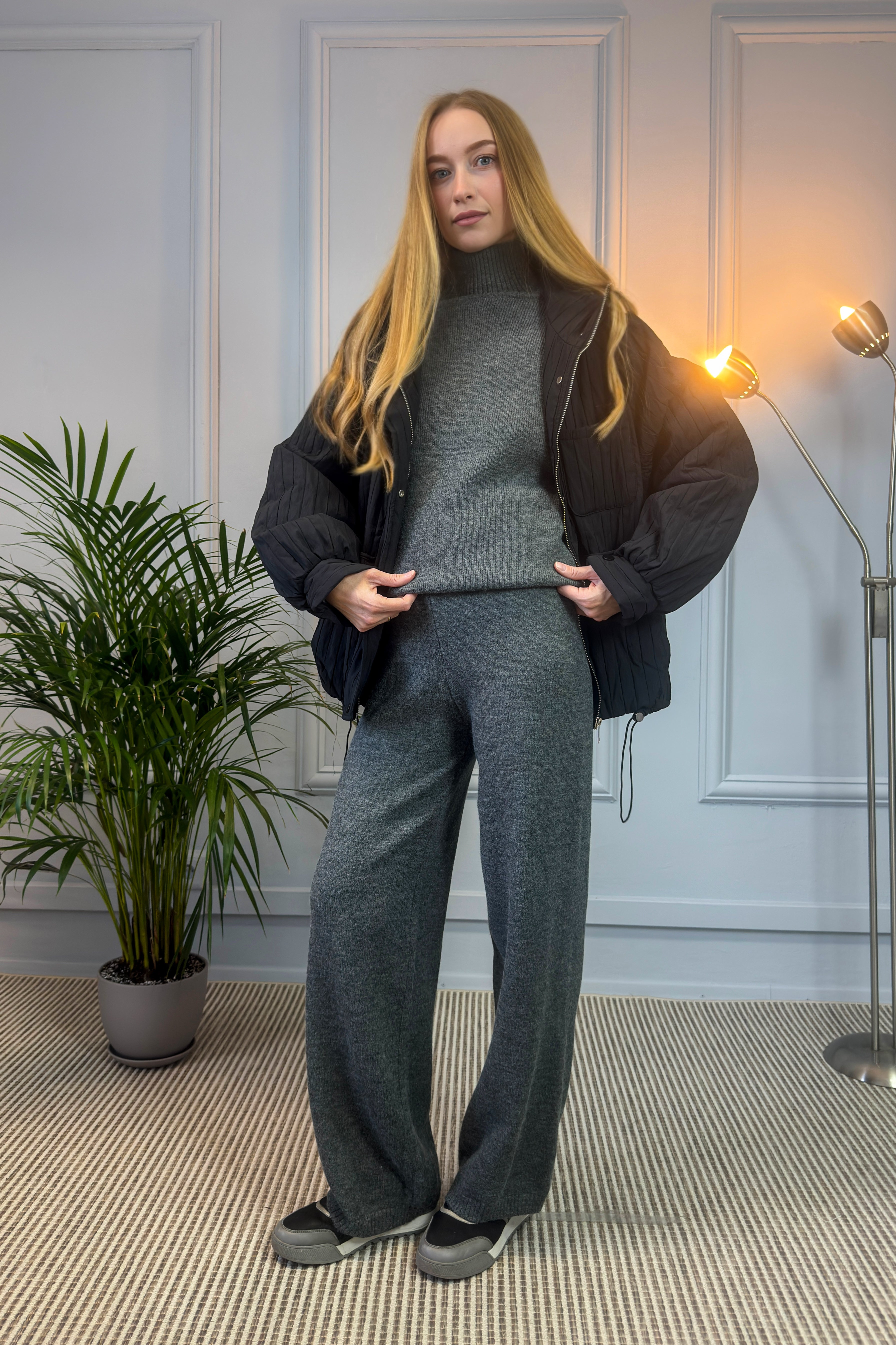 Czarna pikowana kurtka oversize