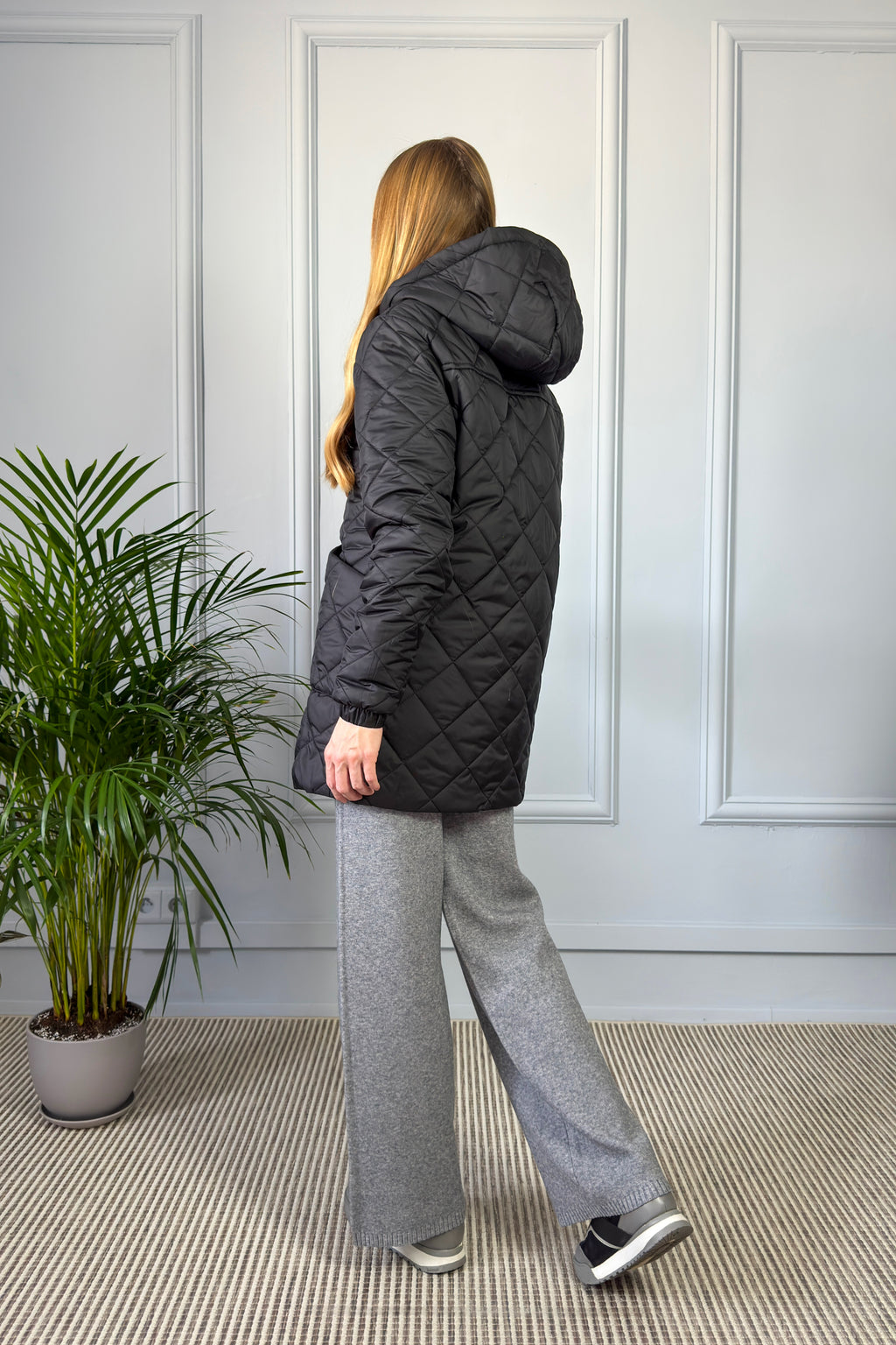 Pikowana kurtka z kapturem – czarna