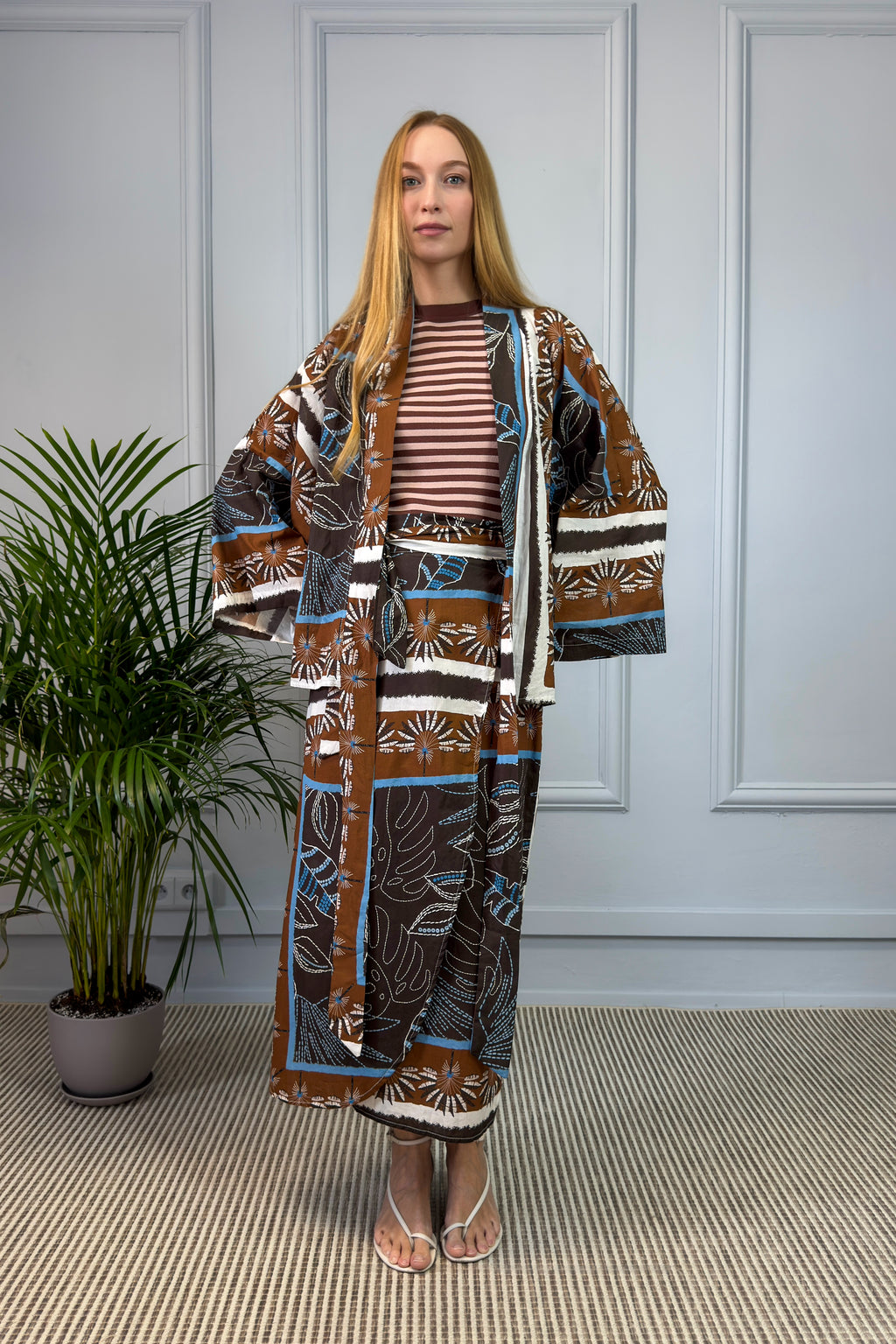 Komplet damski: koszula i spódnica