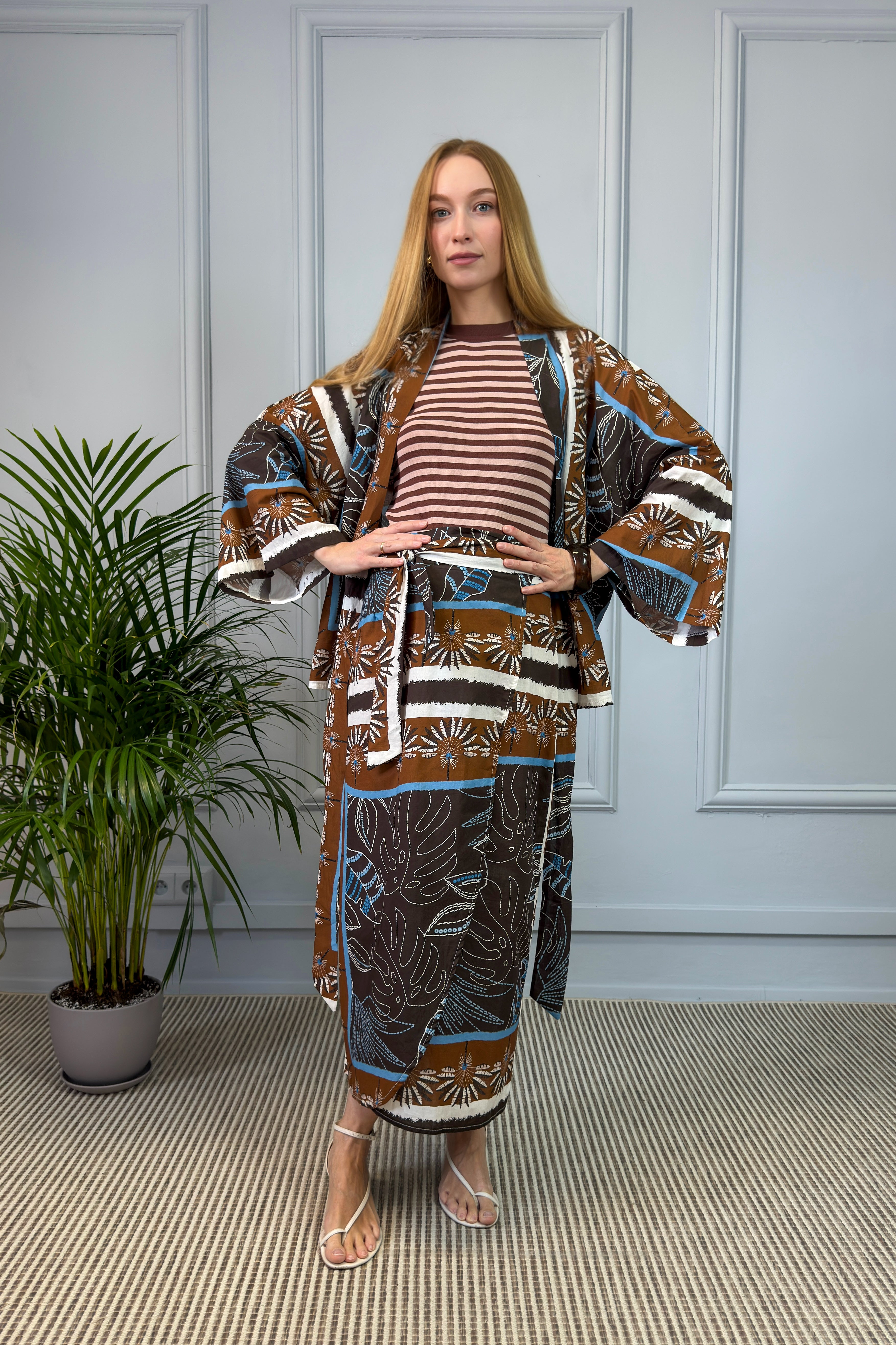 Komplet damski: koszula i spódnica