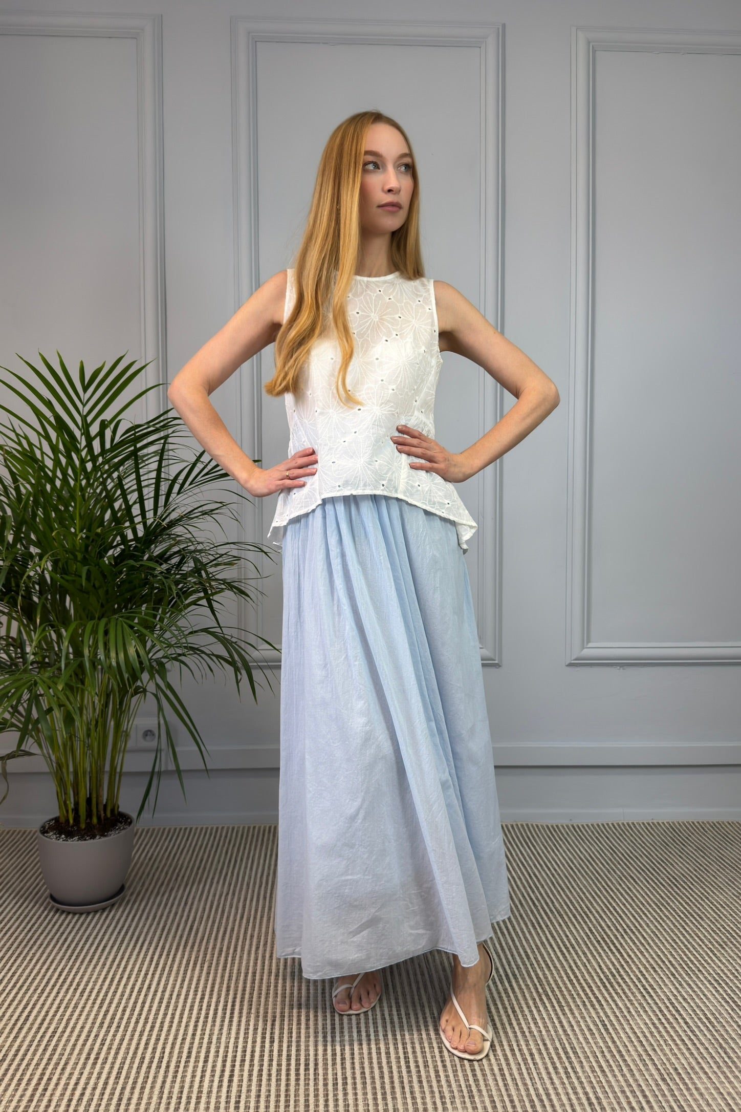 Jasnoniebieska spódnica maxi