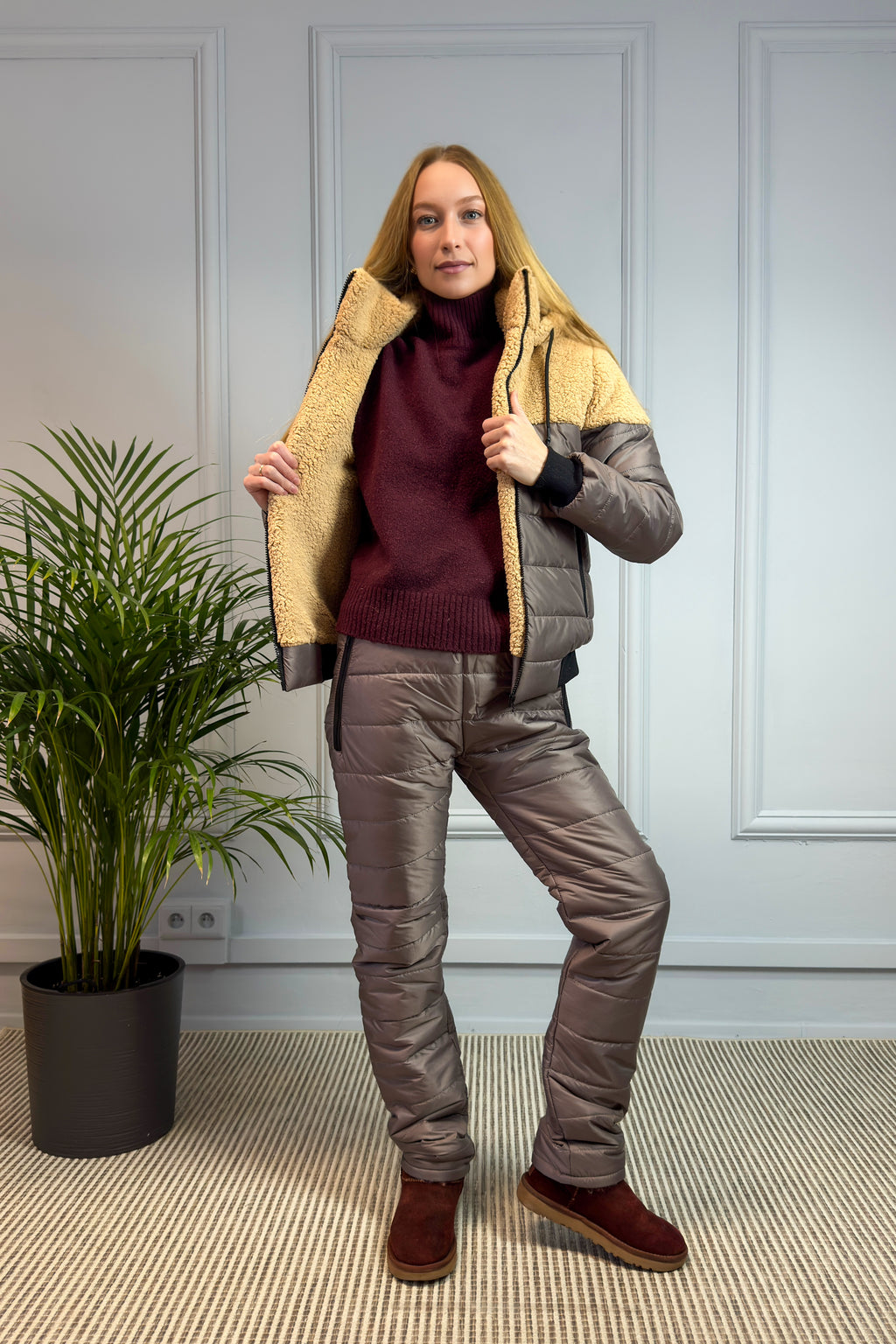 Ocieplany komplet z misiem kawowy