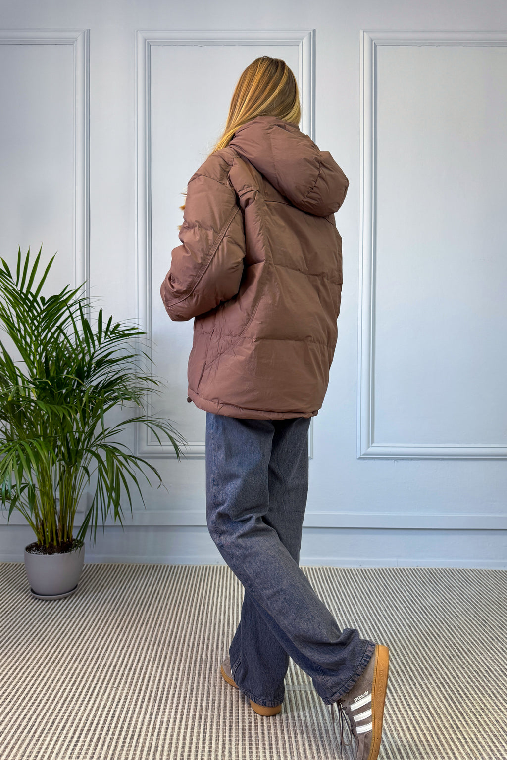 Pikowana kurtka oversize z kapturem – brązowa