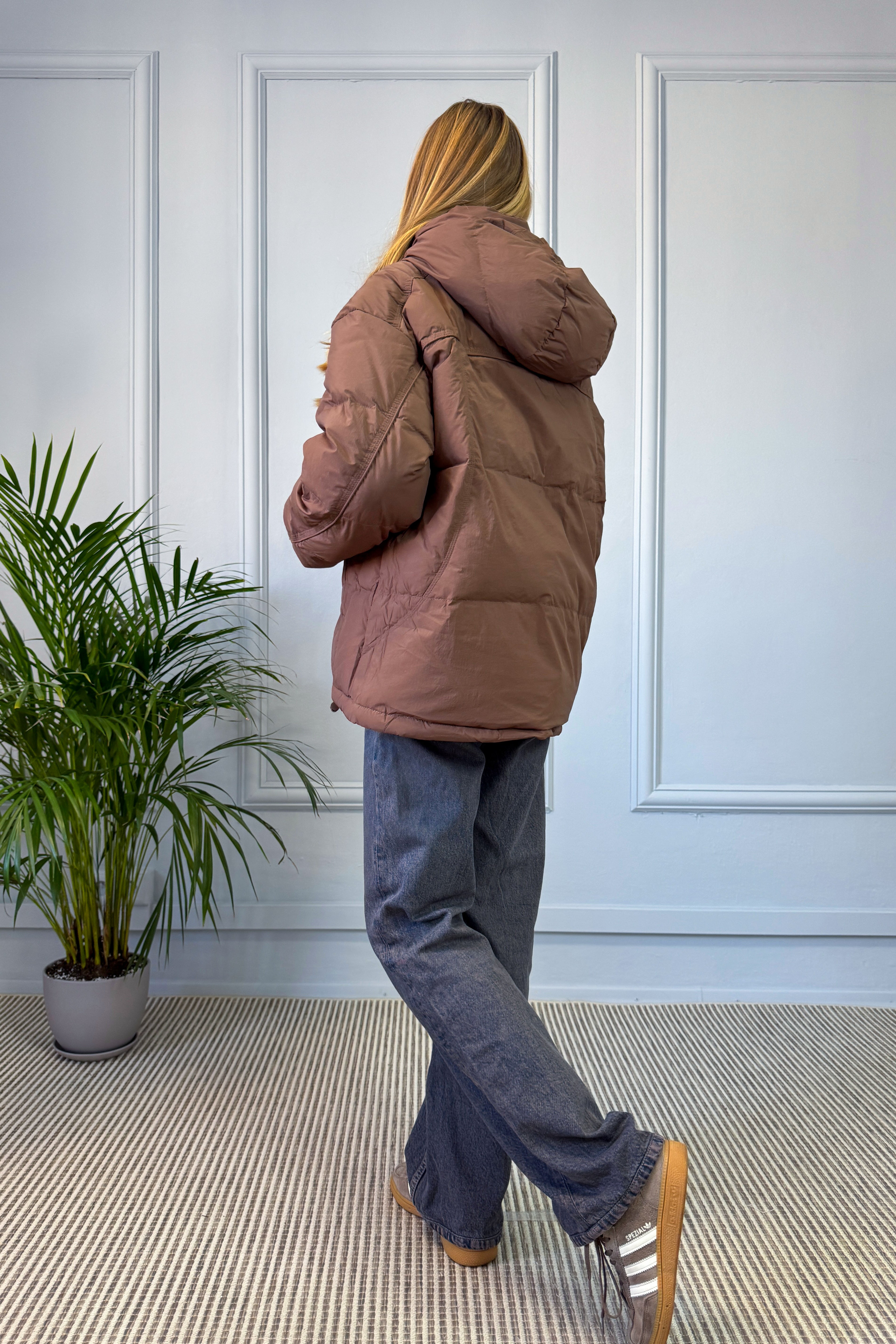 Pikowana kurtka oversize z kapturem – brązowa