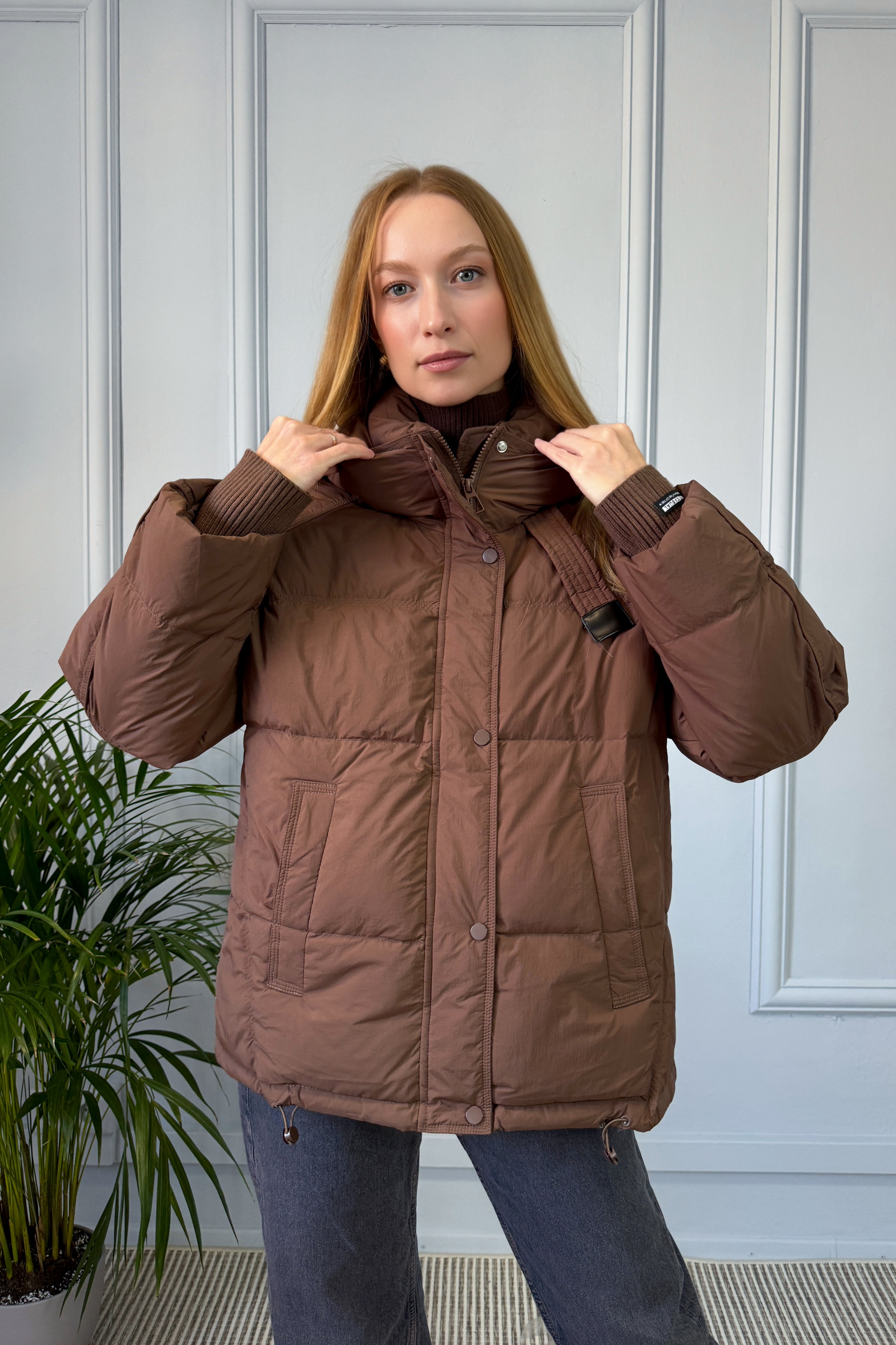 Pikowana kurtka oversize z kapturem – brązowa