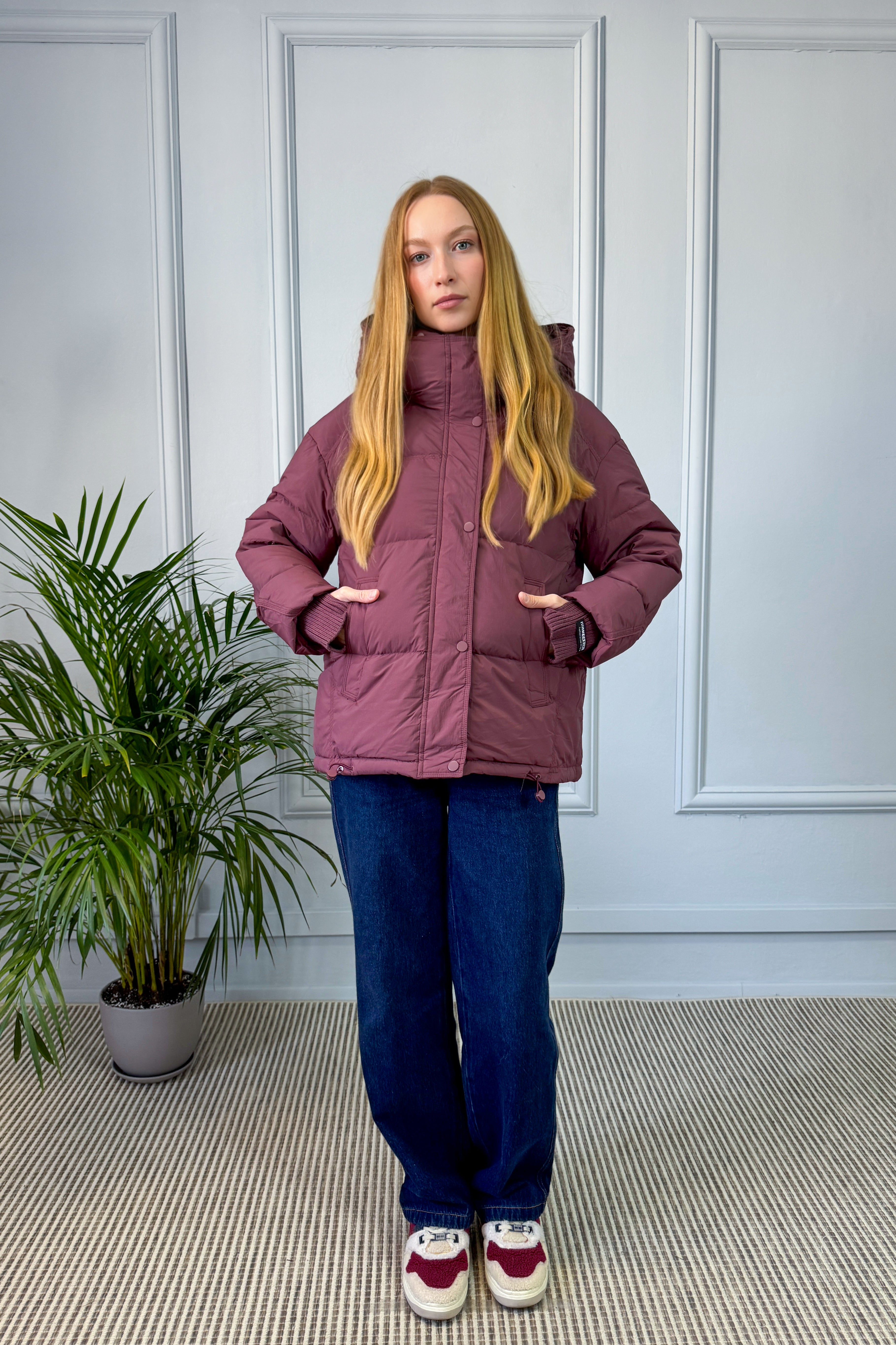 Pikowana kurtka z kapturem – śliwkowa