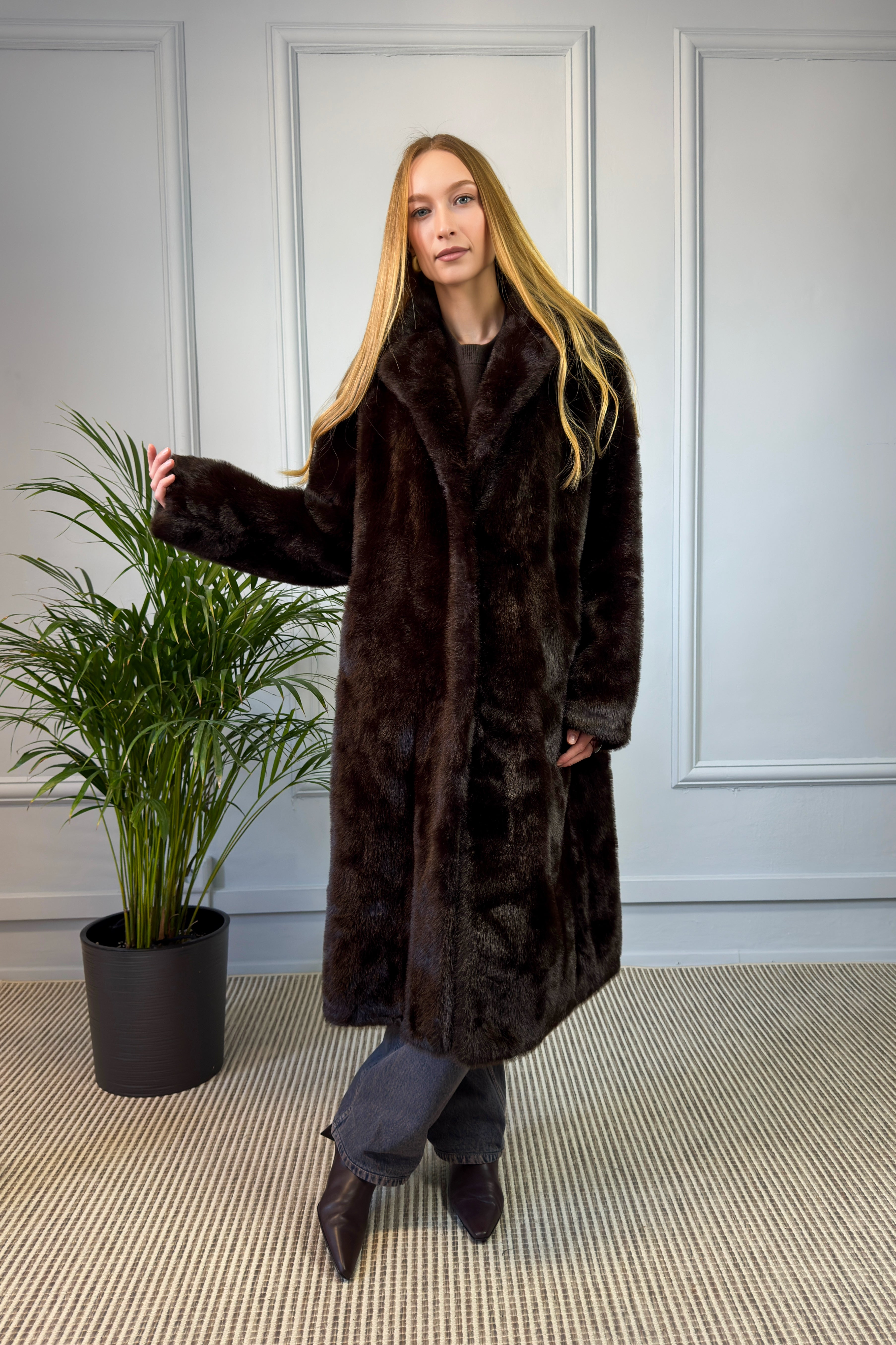 Klasyczne futro sztuczne czekoladowe