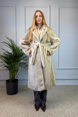 Klasyczne futro wiązane w talii beżowe